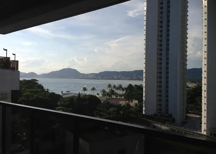 Moderno Apartamento na Enseada com Wi-Fi e Vista Espetacular - Para Família e Home Office - 200m da praia Guarujá